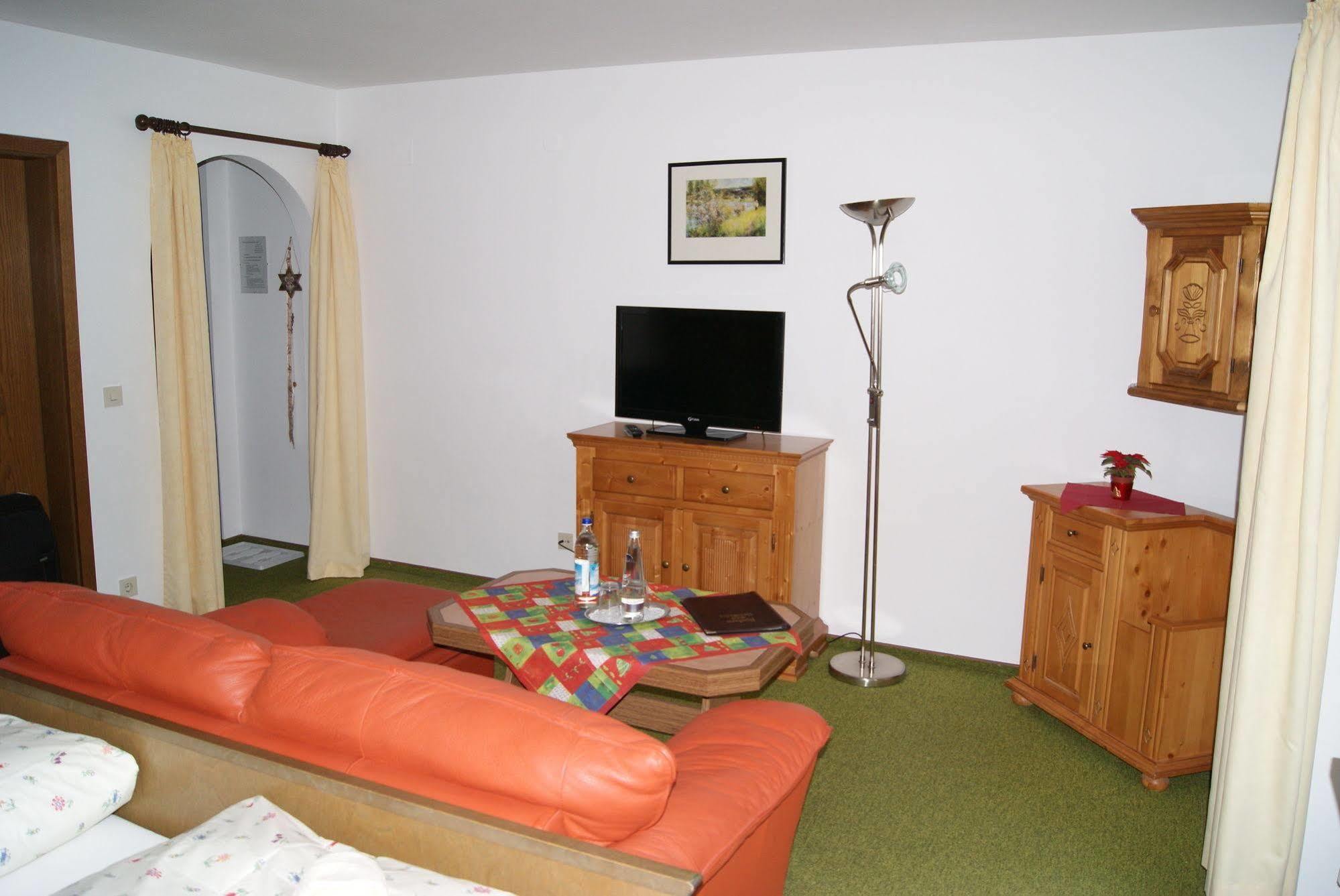 Birkenhof Pension Mit Herz Пфронтен Экстерьер фото